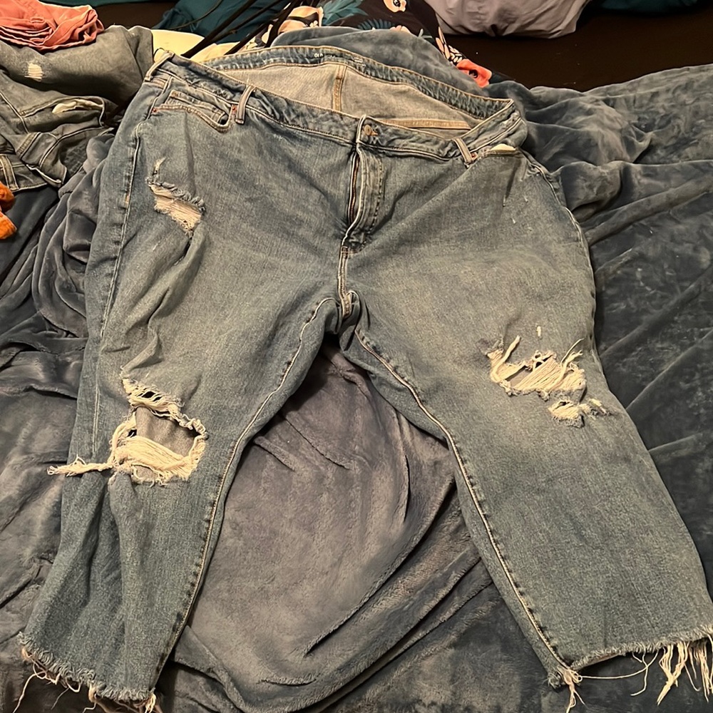 Old Navy size 30 short distressed jeans